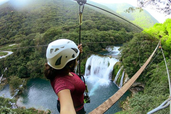 Puente Colgante en Cascadas de Micos Foto Eli Montero Twitter