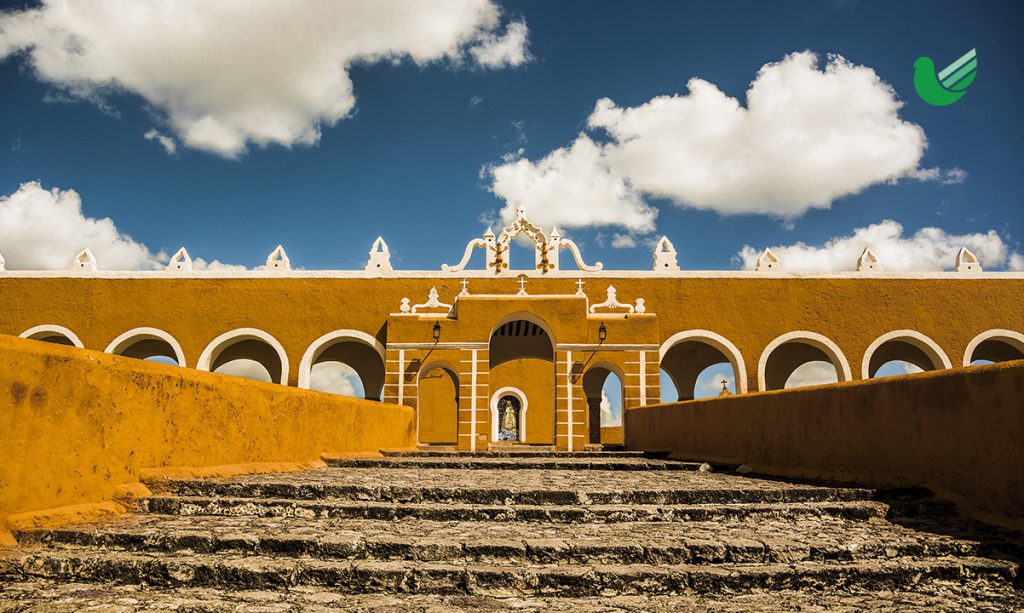 4.	PUEBLO MÁGICO | IZAMAL